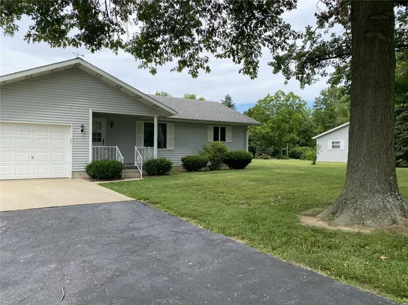 19609 Boulder Rd, Boulder, IL 62231