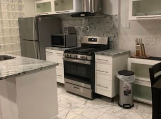 7097 Spring Garden Dr APT 201, Springfield, VA