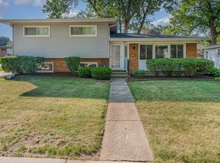 501 S 5th St, Dundee, IL 60118