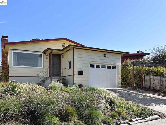 2nd image of 660 Sonoma St