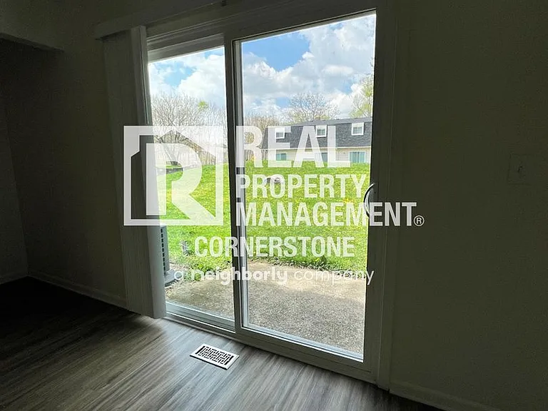 5735 E G Ave #4 — Photo 1