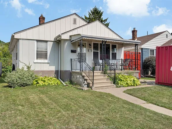 2258 Parkwood Ave, Windsor, ON N8W 2J9