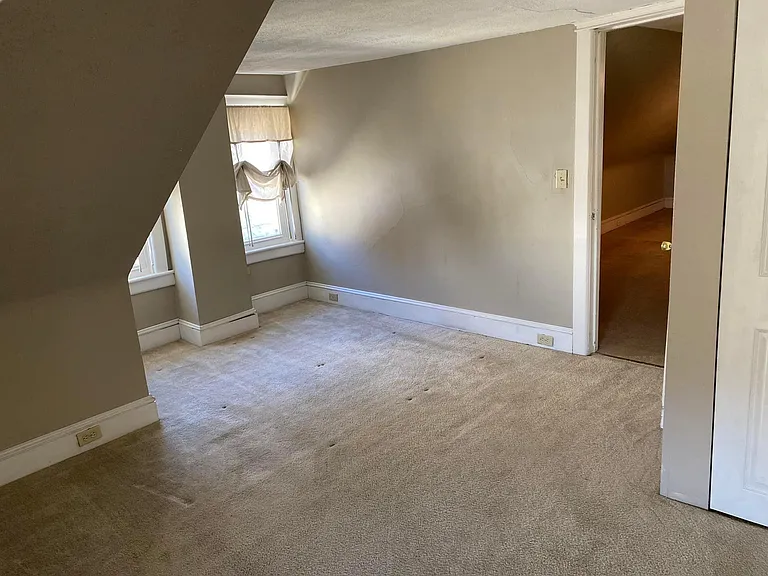 1112 Linden St #2 — Photo 14