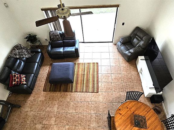 3rd image of 7433 NW 34th Street