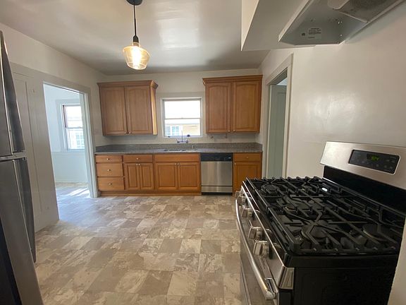 5th image of 957 36th St