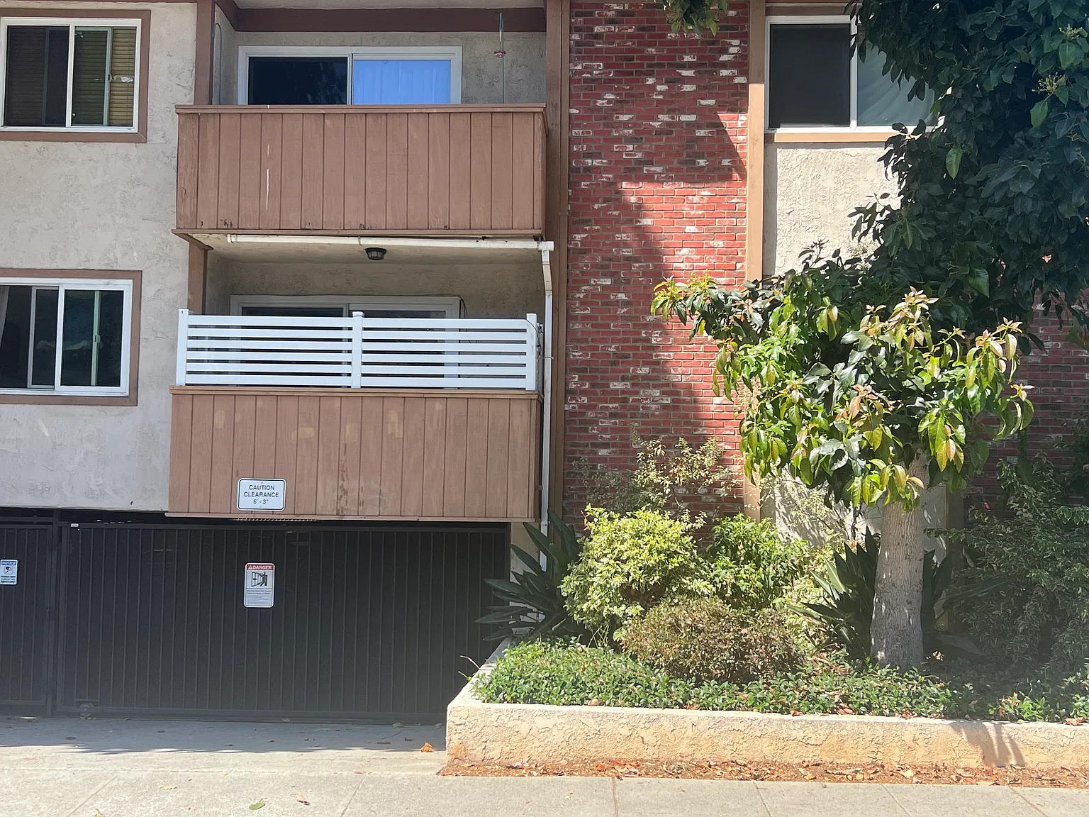 1 bed, 1085 sqft, $2,800 — Photo 2
