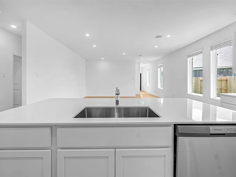 26139 Sea Rosemary Ln — Photo 6