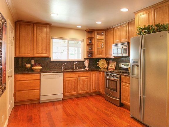 5th image of 1533 Stockbridge Dr