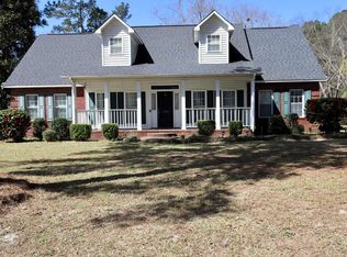 1105 Warwick Dr, Sumter, SC 29154