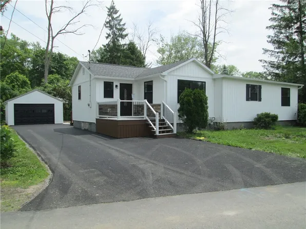 3603 Shoreline Dr, Livonia, NY 14487