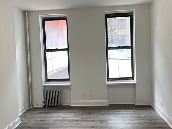 2nd image of 1576 3rd Ave #2