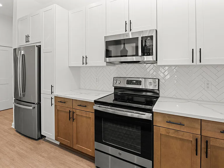 The Rowe at Commonwealth — Photo 13