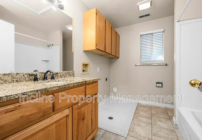 756 N 1060 W — Photo 8
