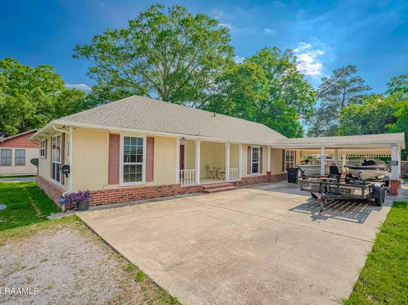 506 S East St, Abbeville, LA 70510