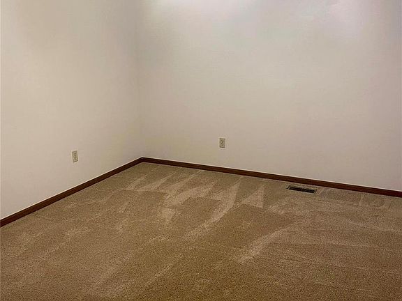 3rd image of 4153 Jane Ln