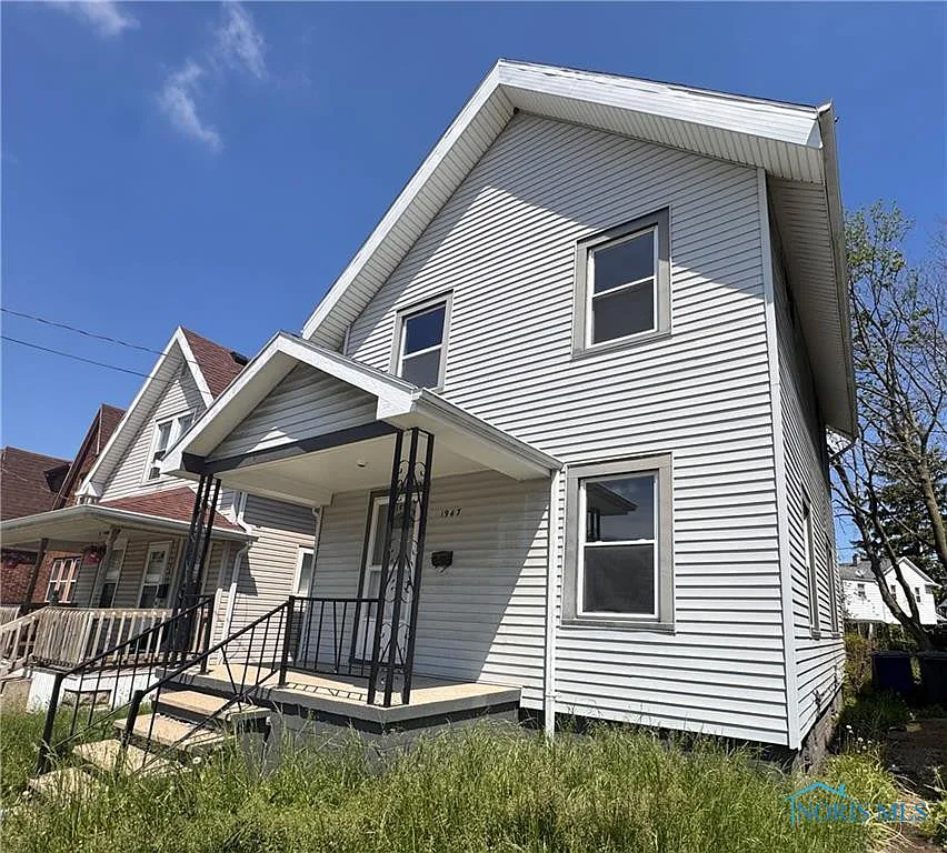1947 Starr Ave photo 1