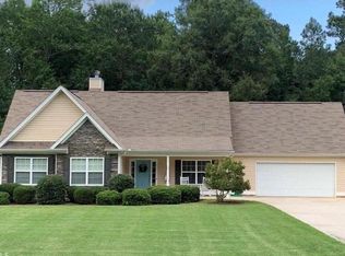 100 Crabapple Rd, Fayetteville, GA 30215