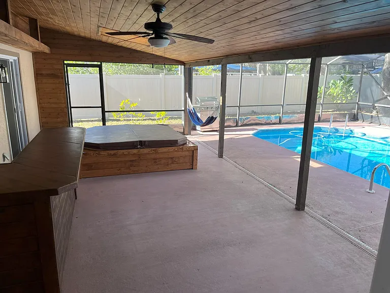 245 W Highland St — Photo 18