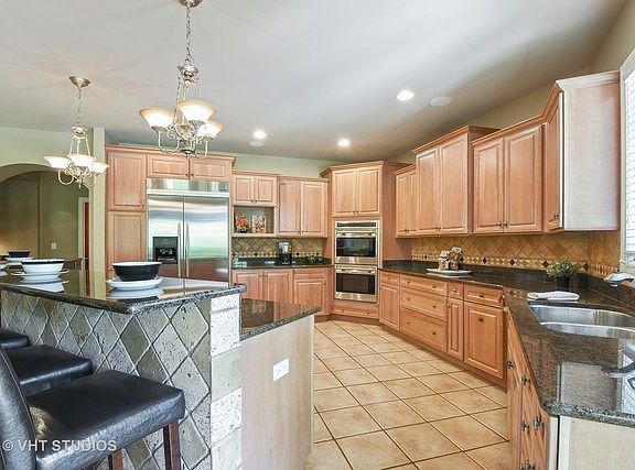 3rd image of 5 Watergate Dr