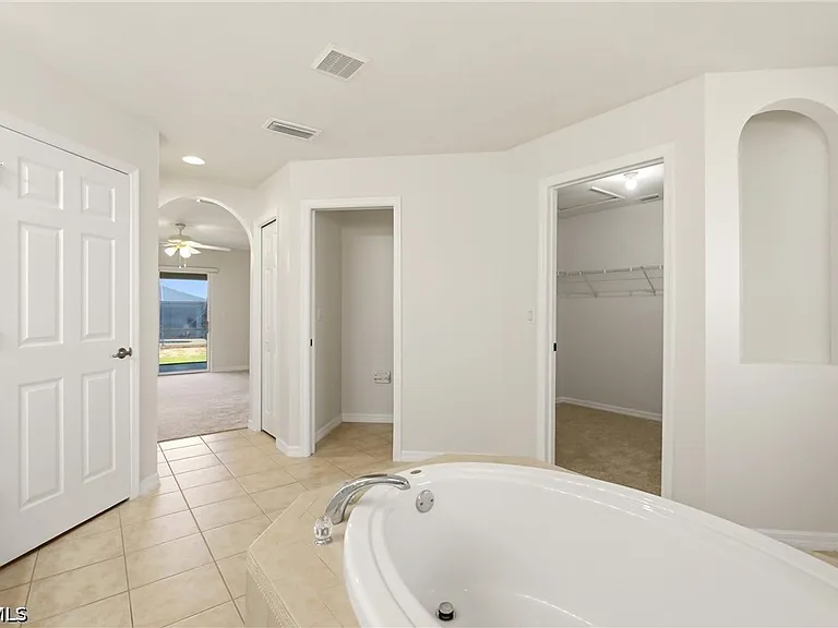 2600 SW 1st St — Photo 23