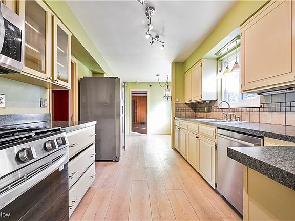 4th image of 23327 S Melrose Dr