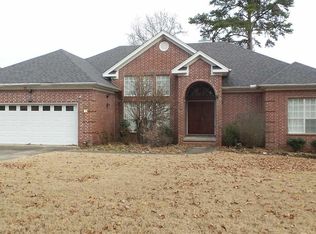 25 Village Grove Rd, Little Rock, AR 72211