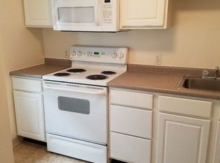 12 Salmon St #119, Newmarket, NH 03857
