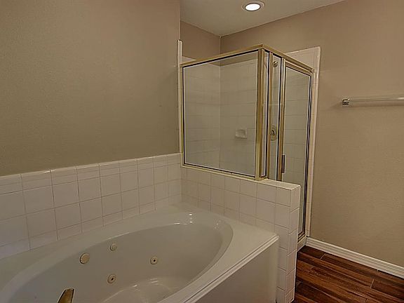 3rd image of 15715 W Astern Dr