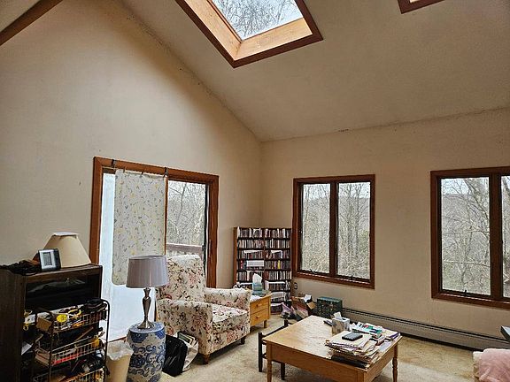 2nd image of 172 Barmore Rd