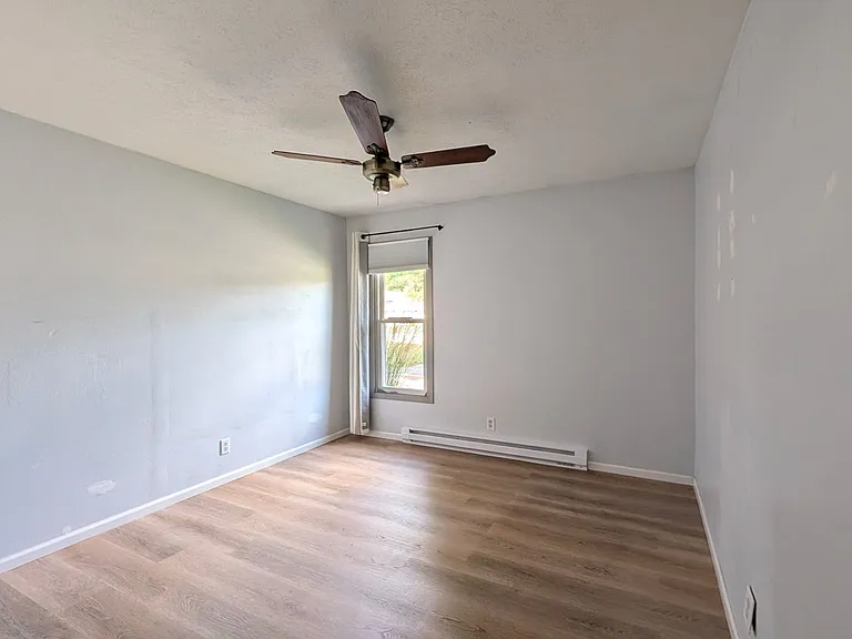 4142 Applewood Ln #4 — Photo 8