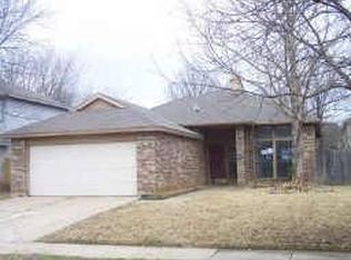 2512 Forest Creek Dr, Fort Worth, TX 76123