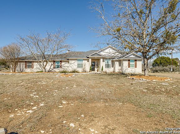 4th image of 502 Red Oak Dr