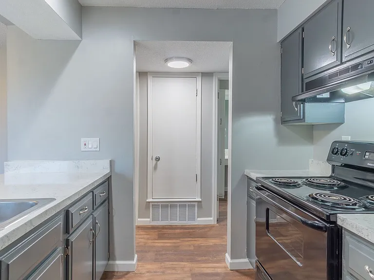 Northpark Apartments — Photo 7