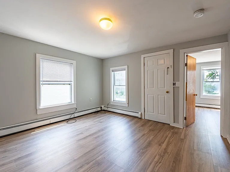 50-52 North Ave — Photo 10