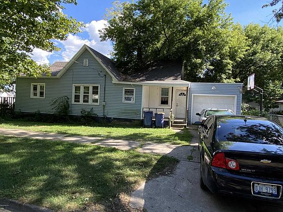 3rd image of 1057 Muskegon Ave NW