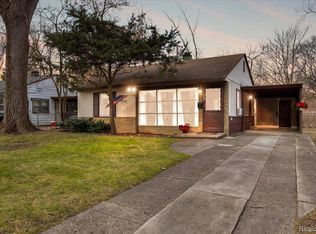 10670 Saratoga St, Oak Park, MI 48237