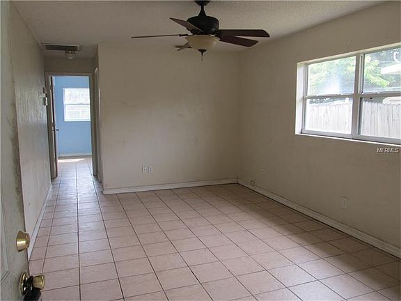 4th image of 2653 Williston Dr