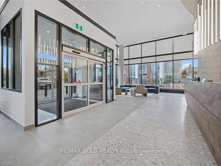 25 Wellington St S #2209 — Photo 3
