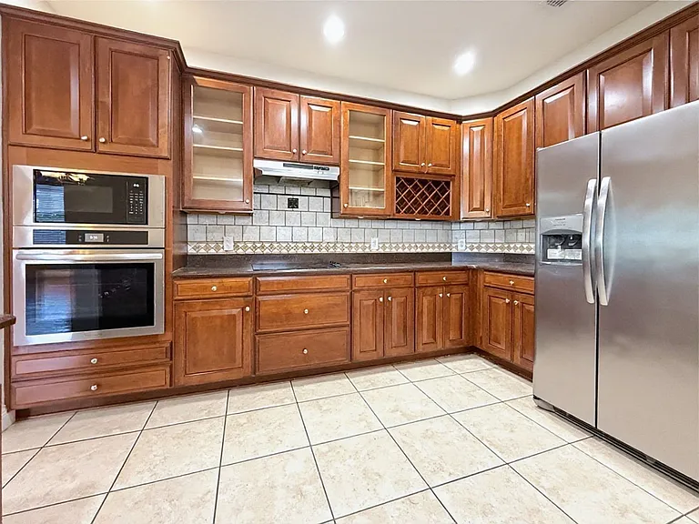 10250 Malpas Point — Photo 9