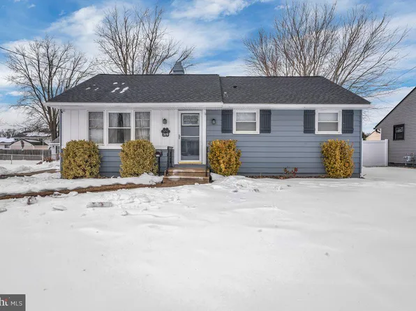 319 Drexel Ave, Blackwood, NJ 08012