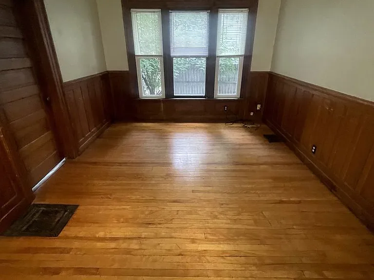637 Franklin St — Photo 4