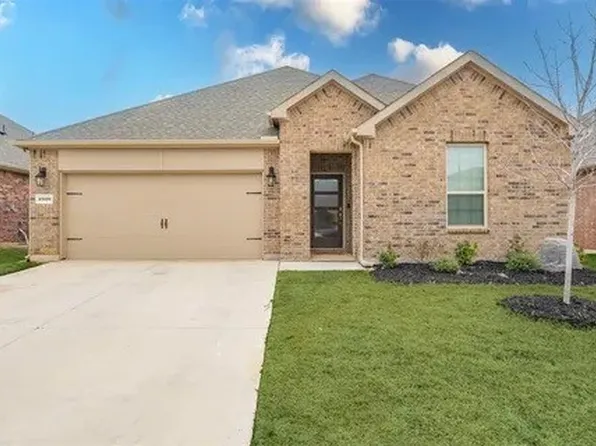 2926 Jasper Trl, Aubrey, TX 76227
