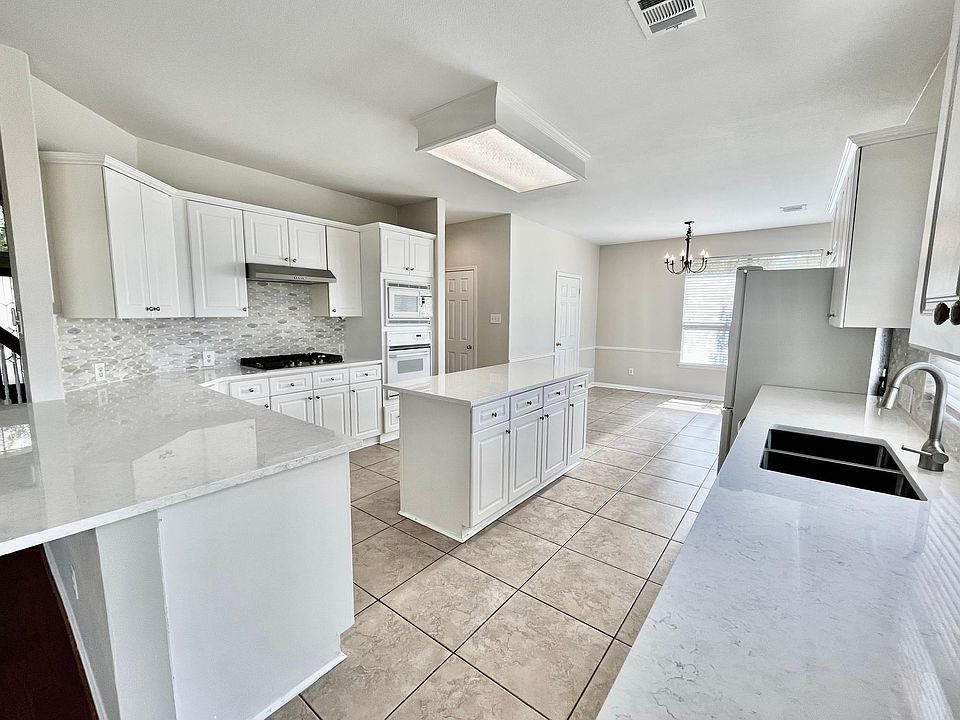Brand new high end quartz countertops!!