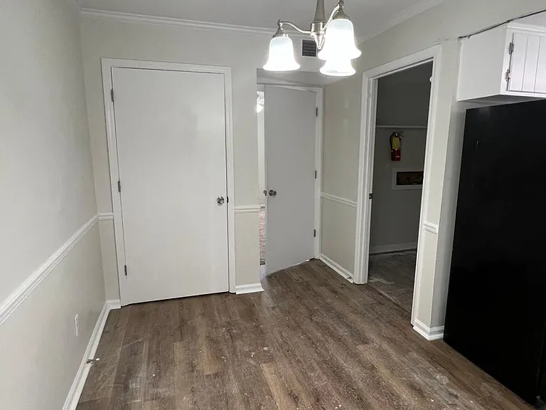 1603 Whisperwood St #B — Photo 3