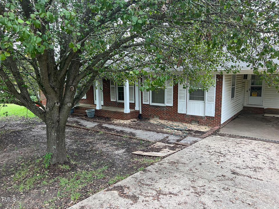 2nd image of 951 Bethlehem Rd