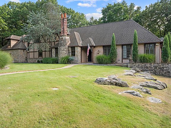 2nd image of 451481 Ridge Road Cir