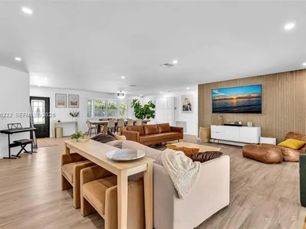 101 El Dorado Pkwy #101, Fort Lauderdale, FL 33317