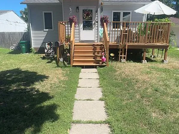 416 9th St N, Wahpeton, ND 58075