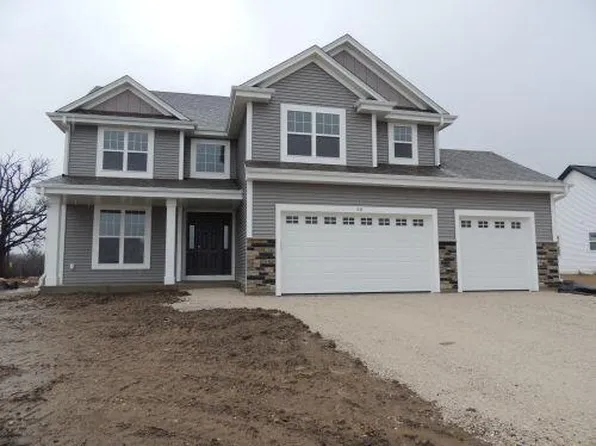 833 Brockway DR, Mukwonago, WI 53149