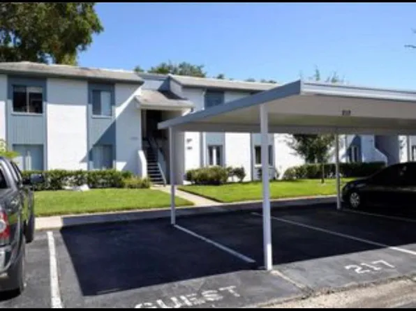 124 Cypress Ln, Oldsmar, FL 34677